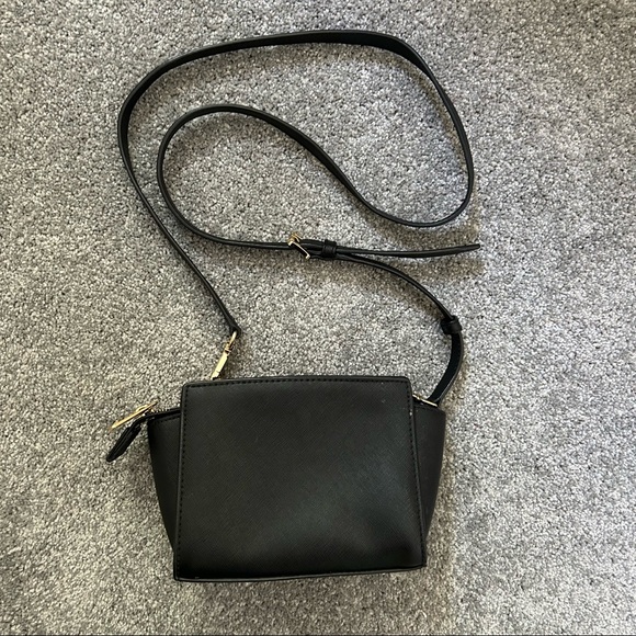 Michael Kors Mini Selma Crossbody Purse - Picture 3 of 3